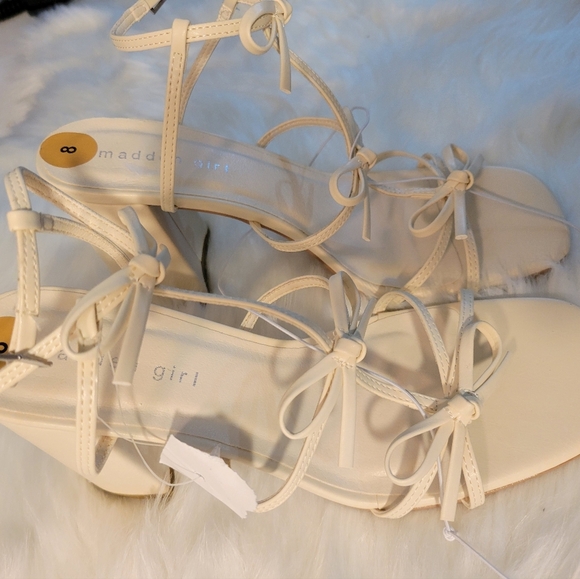Madden Girl Elegant Cream Strappy Sandals - Picture 4 of 6